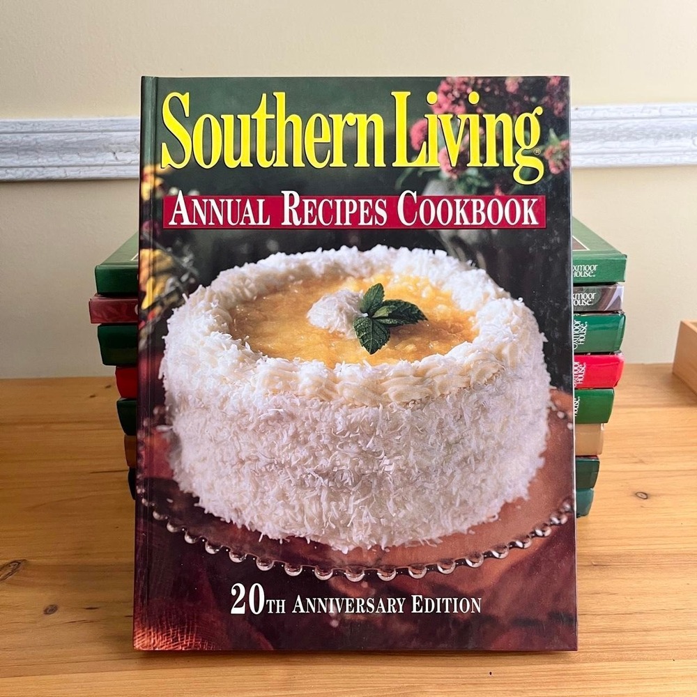 Southern Living Cookbook Lot of 9 Annual Recipes 90s Cooking Baking Traditional - Picture 5 of 8